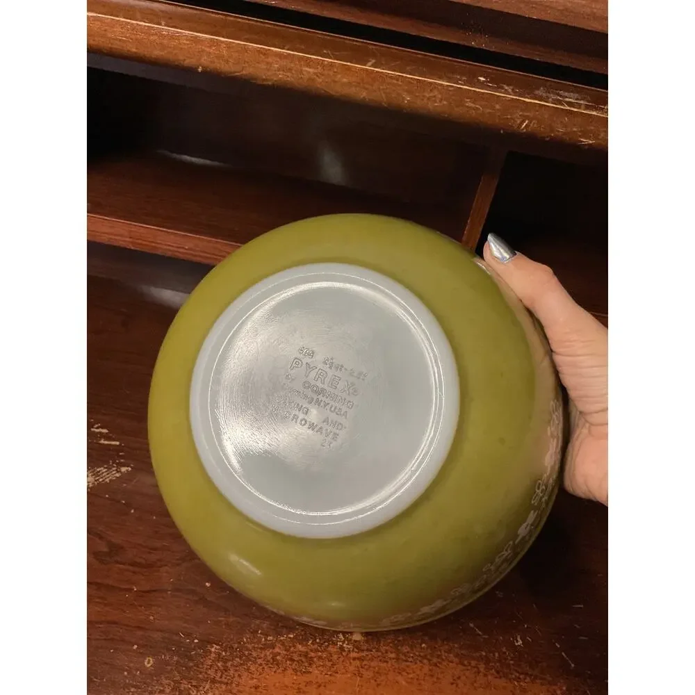 Pyrex vintage spring